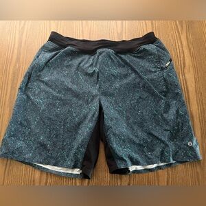 Men's Lululemon Blue Athletic Shorts size XL